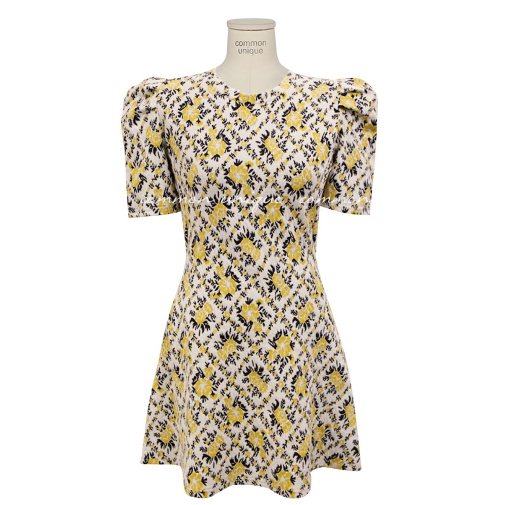 Common Unique Kpop idol dress